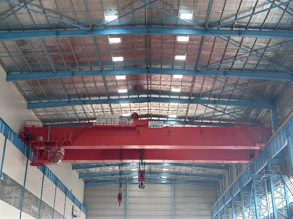 桥式起重机